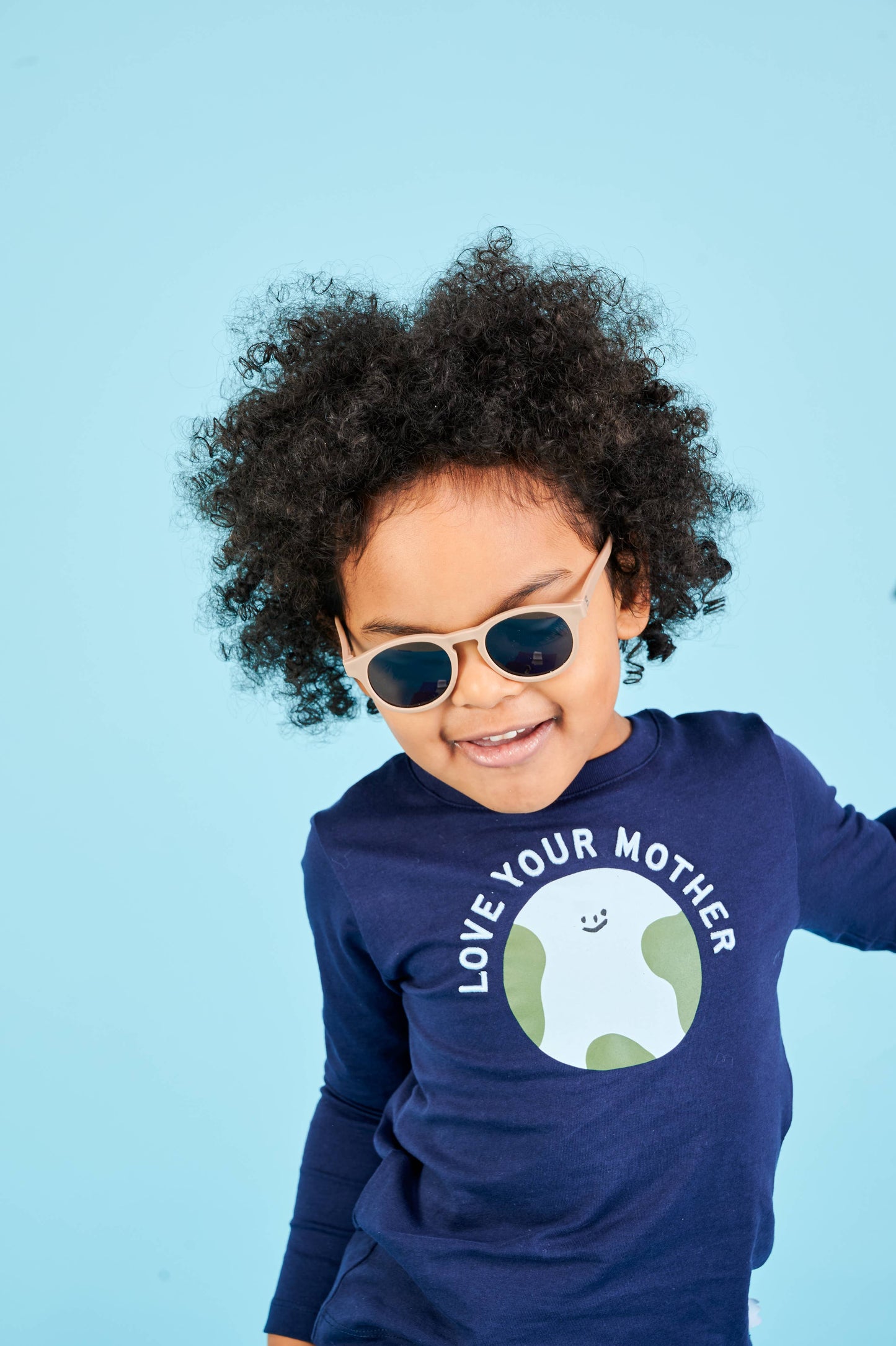 Kids Eco Collection: Keyhole Sunglasses in Soft Sand