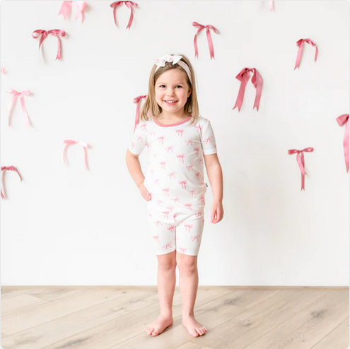 Short Sleeve Pajamas in Bow Print