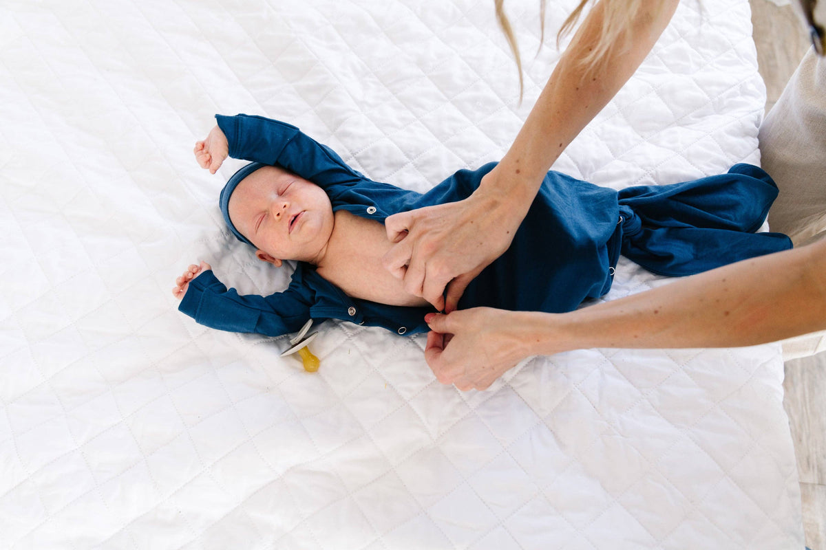 Newborn Knotted Gown // River