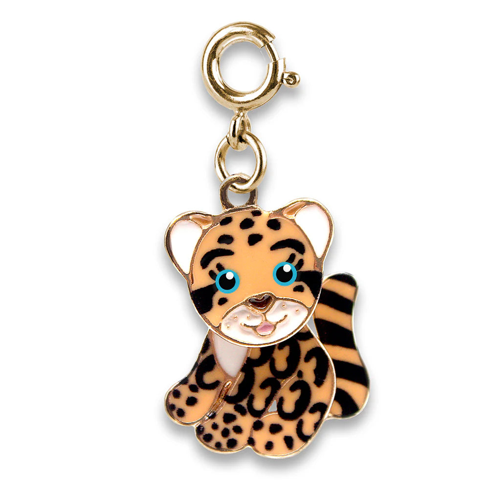 Leopard charm with gold clasp 
