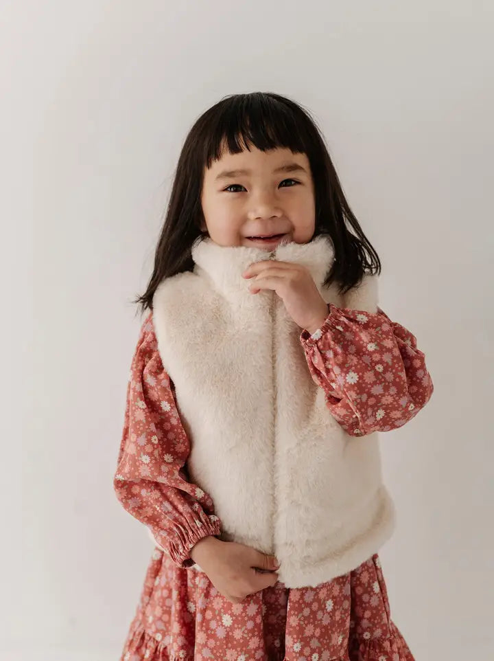 Girls Faux Fur Vet // Cream