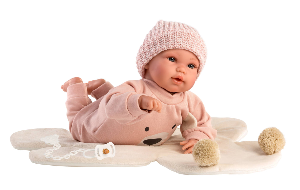 Newborn Claudia with Bear Blanket (14.2)