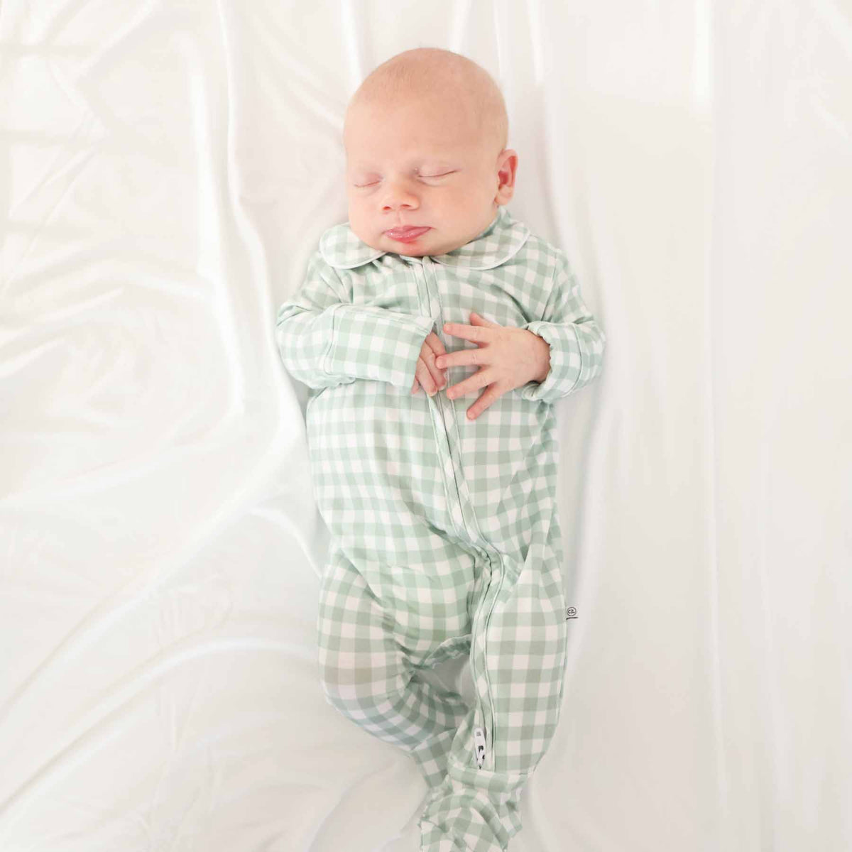 Peter Pan Collar Zipper Footie // Moss Gingham