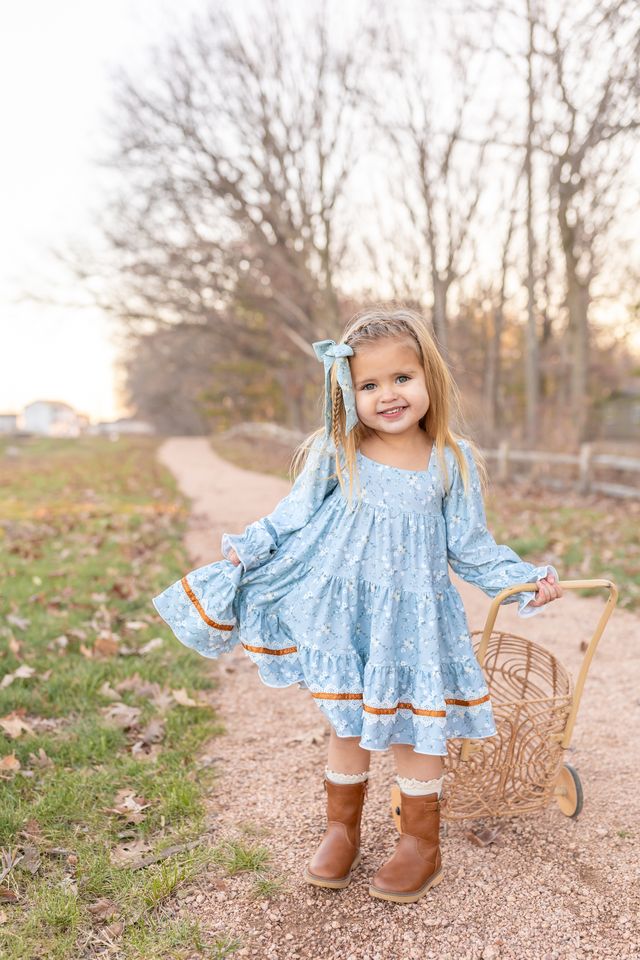 Garden Twirler // Cotton Fields